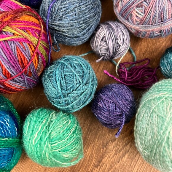 Natural Fiber Hand-Spun Hand Dyed Yarn Remnant Lot - Picture 7 of 16